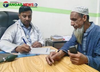 টাঙ্গাইলে ডাক্তার রাশেদের নিজস্ব উদ্যোগে ফ্রি মেডিকেল ক্যাম্প অনুষ্ঠিত 