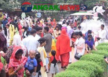 ঈদে প্রচন্ড গরমে টাঙ্গাইলের বিনোদন স্পটগুলোতে মানুষের আনন্দ