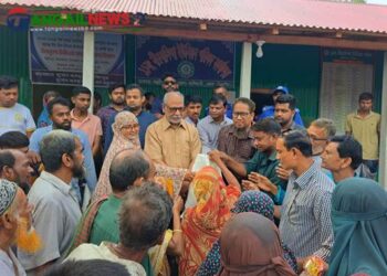 কালিহাতীর বীরবাসিন্দায় ভিজিএফ’র চাল বিতরণ