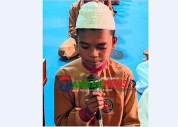 গোপালপুরে সাত মাসে হাফেজে কোরআন হলেন সিয়াম 