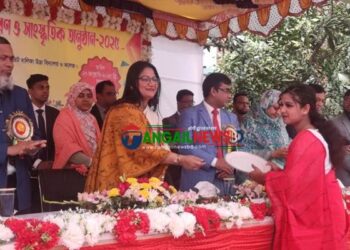 টাঙ্গাইলে কালেক্টরেট বালিকা উচ্চ বিদ্যালয়ে ক্রীড়া প্রতিযোগীতা অনুষ্ঠিত