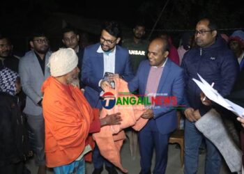 নাগরপুরের শীতার্তদের মাঝে কম্বল বিতরণ