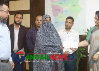 টাঙ্গাইলে দুর্ঘটনায় হতাহতদের পরিবারকে আর্থিক সহায়তা প্রদান