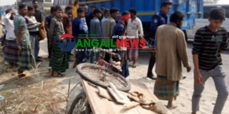 কালিহাতীতে বাসচাপায় ভ্যান চালকসহ নিহত ২ জন