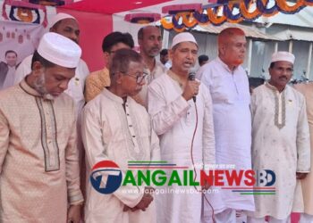 সেনার সাথে জনগণের মুখোমুখির অপচেষ্টা বিএনপি শুভ মনে করে না- আযম খান