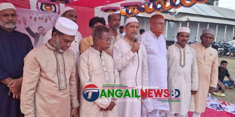 সেনার সাথে জনগণের মুখোমুখির অপচেষ্টা বিএনপি শুভ মনে করে না- আযম খান