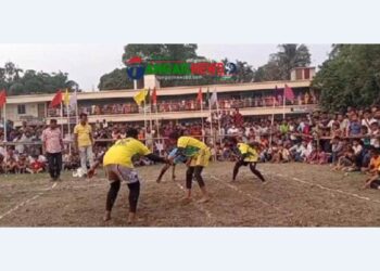 ঈদ আনন্দে টাঙ্গাইলে নারীদের কাবাডি খেলায় হাজারো দর্শক