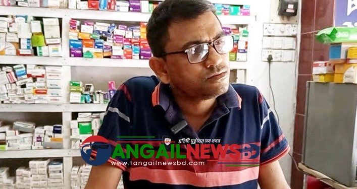 সখীপুরে এসএসসি পাশ করেই ডাক্তার! রোগীও দেখেন নিয়মিত