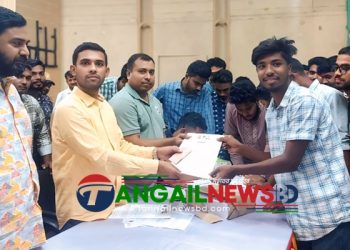 উৎসবমুখর পরিবেশে সাদত কলেজ ছাত্রদলের সদস্য সংগ্রহ শুরু