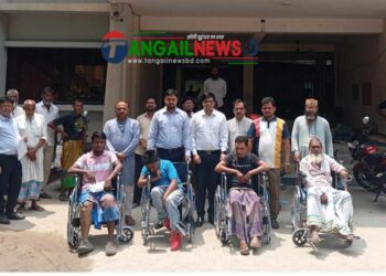 মির্জাপুরে হুইল চেয়ার পেল ৩৫ জন প্রতিবন্ধি