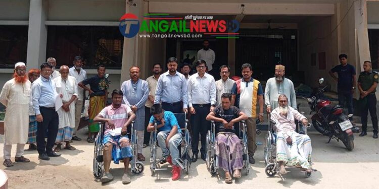 মির্জাপুরে হুইল চেয়ার পেল ৩৫ জন প্রতিবন্ধি