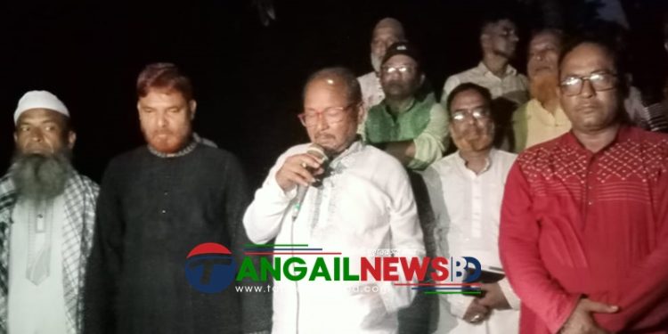 গোপালপুরে রবীন্দ্রনাথ ঠাকুরের স্মৃতিচারণে কবিদের মেলায় কবিতা সংগ্রহ