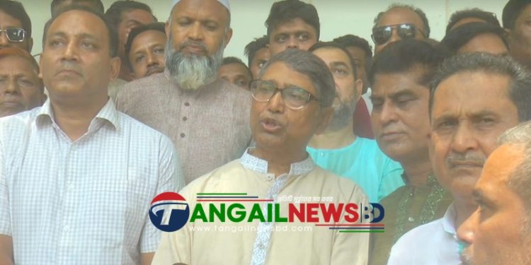 আগামীতে খালেদা জিয়া ত্রাতার ভূমিকায় অবতীর্ণ হবেন- আযম খান