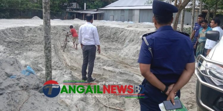 অবৈধভাবে বালু উত্তোলন করায় টাঙ্গাইলে দুইজনের কারাদণ্ড ও জরিমানা