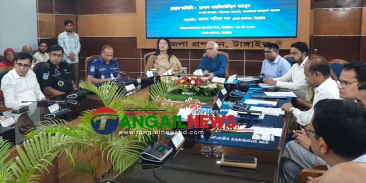 টাঙ্গাইলে পরিকল্পনা উপদেষ্টা ওয়াহিদউদ্দিন মাহমুদের মতবিনিময়