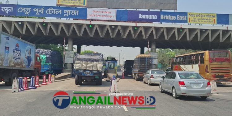 ঈদের ছুটি শেষে যমুনা সেতুর ওপর ১৫ গাড়ি বিকল ॥ যানজটে ভোগান্তি