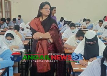 টাঙ্গাইলে এবার ৬৭টি কেন্দ্রে এইচএসসি পরীক্ষা চলছে