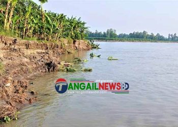 টাঙ্গাইলে যমুনার ভাঙনের আশঙ্কায় শিক্ষাপ্রতিষ্ঠান ও পাঁচ শতাধিক পরিবার