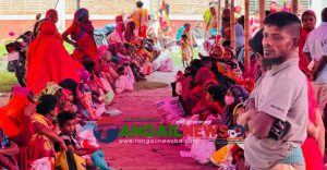 মির্জাপুরের পোষ্টকামুরী গ্রামের ৫৩৮৩ জন পেল ৮০০ গ্রাম করে মাংস