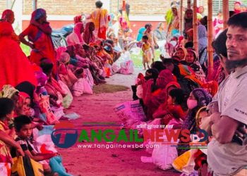 মির্জাপুরের পোষ্টকামুরী গ্রামের ৫৩৮৩ জন পেল ৮০০ গ্রাম করে মাংস