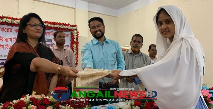 ‘পলিথিনমুক্ত’ নাগরপুর বাজার গড়তে জেলা প্রশাসকের যুগান্তকারী উদ্যোগ