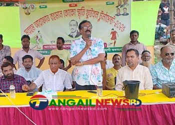 গোপালপুরে মরহুম আরাফাত রহমান কোকো স্মৃতি ফুটবল টুর্নামেন্টের উদ্বোধন