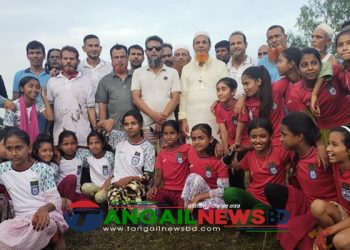 কালিহাতীতে ছেলের বাবা ও মেয়ের বাবা ফুটবল ফাইনাল ম্যাচ অনুষ্ঠিত