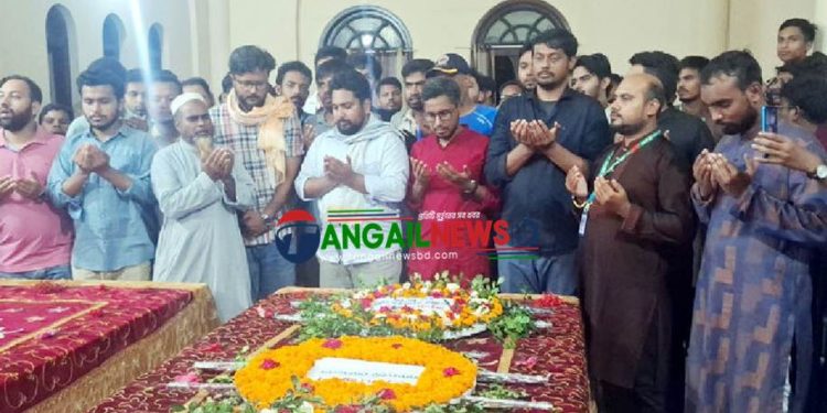 মওলানা ভাসানীর মাজার জিয়ারত করেছেন এনসিপি কেন্দ্রীয় নেতারা