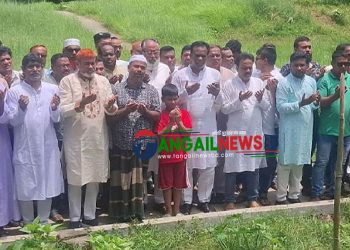 বিমান দুর্ঘটনায় টাঙ্গাইলের নিহত দুই শিক্ষার্থীর বাড়িতে বিএনপির নেতাকর্মীরা