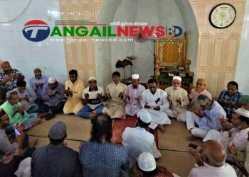 মাইলস্টোনে নিহতদের স্মরণে টাঙ্গাইলে বিএনপির দোয়া মাহফিল