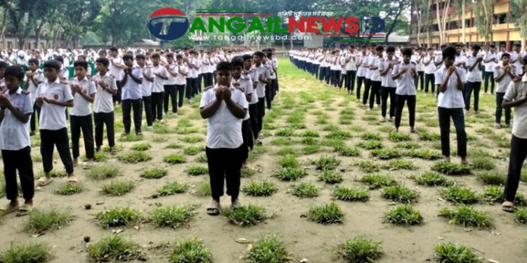 ভূঞাপুরের বিভিন্ন শিক্ষাপ্রতিষ্ঠানে বিশেষ দোয়া অনুষ্ঠিত