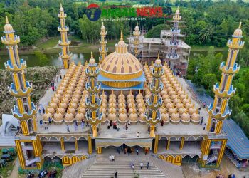 বাংলাদেশের স্থাপত্য নিদর্শনের এক বিস্ময় ২০১ গম্বুজ মসজিদ