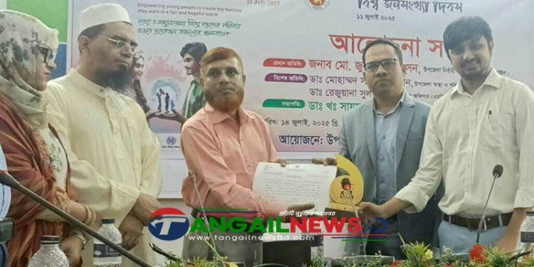 মধুপুরে শ্রেষ্ঠ উপসহকারী কমিউনিটি মেডিকেল অফিসার নির্বাচিত রনজু