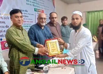 সরকার প্রথম থেকেই জটিল অর্থনীতি পরিস্থিতিতে পড়েছে- দেবপ্রিয় ভট্টাচার্য