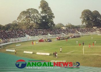 টাঙ্গাইলের ফুটবলাররা এখন মনিং ফুটবল টুর্নামেন্টের জ্বরে আক্রান্ত