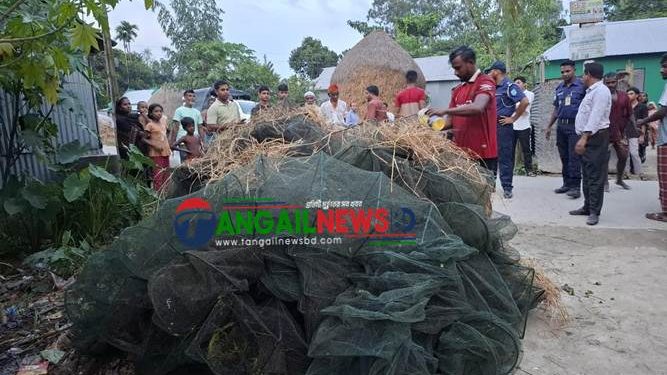 গোপালপুরে অবৈধ জাল জব্দ ও আগুনে পুড়ে ধ্বংস
