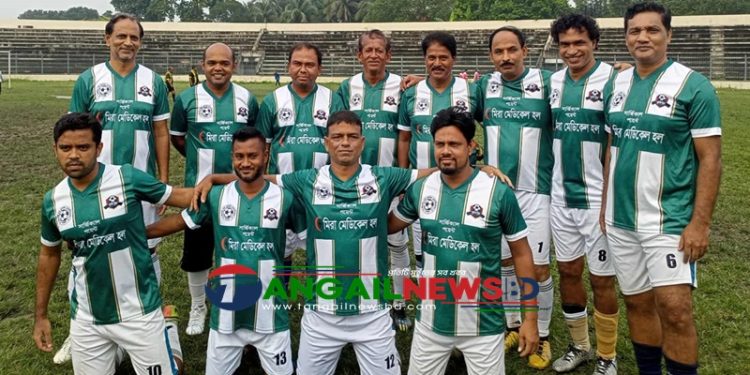 টাঙ্গাইলে মর্নিং ফুটবল টুর্নামেন্টের ফাইনালে ব্রক্ষ্মপুত্র দল