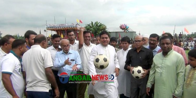 নাগরপুরে ভাদ্রা ফুটবল টুর্নামেন্টের ২য় সেমিফাইনাল অনুষ্ঠিত