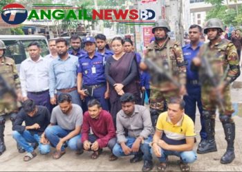 টাঙ্গাইল জেনারেল ও মেডিকেল হাসপাতাল থেকে ৫ দালালকে আটক