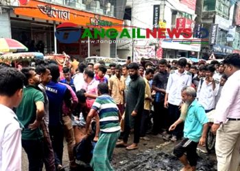 টাঙ্গাইলে ১০ তলা ভবনের ছাদ থেকে পড়ে জীবন বীমা কর্মকর্তার আত্মহত্যা