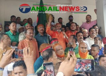 যারা দেশ ছেড়ে পালিয়ে যেতে পারে ওরা দেশকে ভালোবাসে না- আবুল কালাম