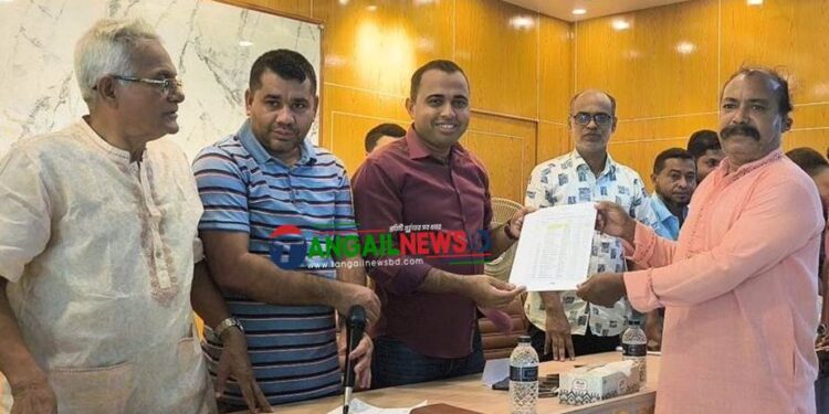 ঘাটাইলে দুর্গোৎসব উপলক্ষে সরকারী বরাদ্দের চালের ডিও বিতরণ