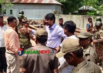 ঘাটাইলে ভ্রাম্যমান আদালতে তিনটি অবৈধ করাতকল উচ্ছেদ 