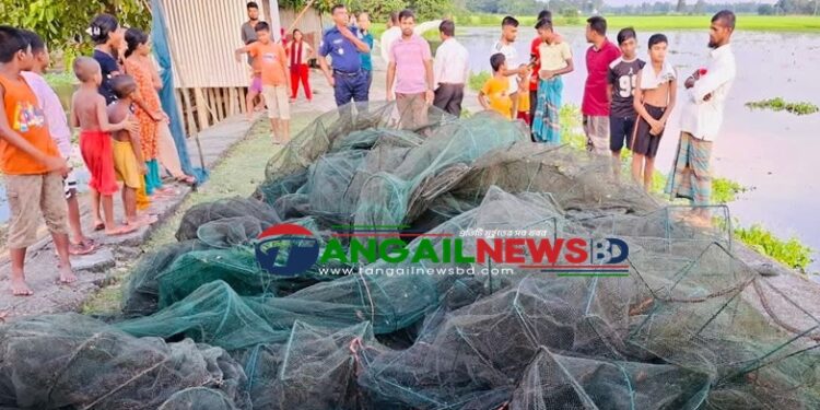 গোপালপুরে ২ হাজার মিটার অবৈধ চায়না দুয়ারী জাল জব্দ ও ধ্বংস