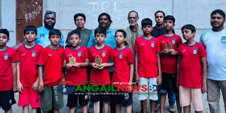 টাঙ্গাইল শাহীন স্কুল থানাপাড়া শাখার ফুটবল টুর্নামেন্ট অনুষ্ঠিত