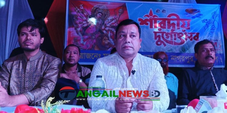 নাগরপুরে দূর্গাপূজা পরিদর্শনে বিএনপির মনোনয়ন প্রত্যাশী কনক
