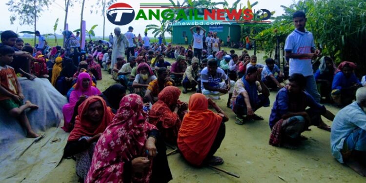 ভূঞাপুরে দুর্গম চর শুশুয়ায় বন্যাদুর্গত পরিবারকে ত্রাণ বিতরণ