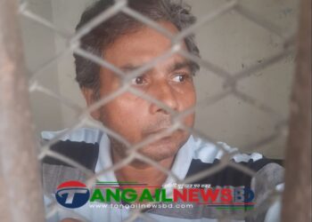 কালিহাতীতে শ্রেণিকক্ষে ছাত্রীকে যৌন হয়রানির অভিযোগে শিক্ষক গ্রেপ্তার