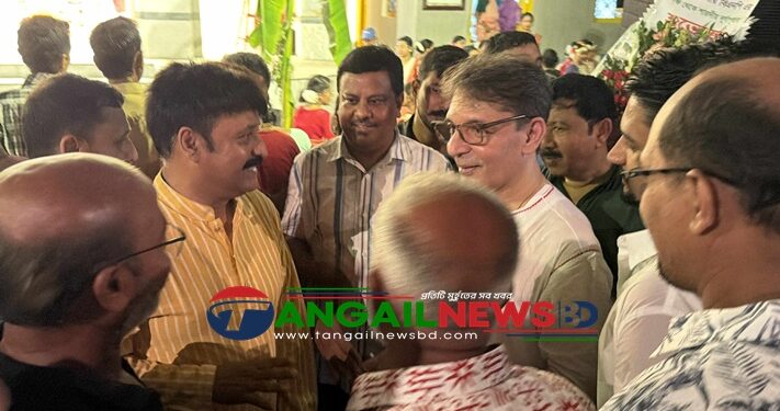 মির্জাপুর পৌর বিএনপির সভাপতি হযরত আলীর পূজা মন্ডপ পরিদর্শন