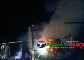 ঘাটাইলে সুতার মিলে অগ্নিকাণ্ডে প্রায় কোটি টাকার ক্ষয়ক্ষতি